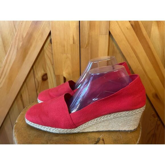 ANDRE ASSOUS Red Canvas Designer Espadrille Close Toe Wedges Size 11 - Picture 3 of 8